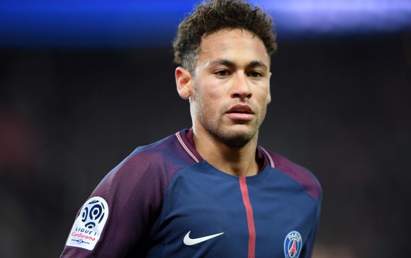 Neymar sufrió una lesión en el quinto metatarsiano del pie derecho el 25 de febrero en un juego de Liga ante el Olympique de Marsella. FOTO AFP