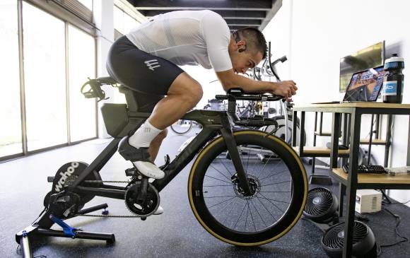 La reanudación del calendario de ruta en Colombia está programada para el 27 de septiembre con la Vuelta de la Juventud. Por ahora, la competencia virtual es la alternativa para mantener la competencia. Hasta acá la virtualidad ha funcionado. FOTO JAIME PÉREZ