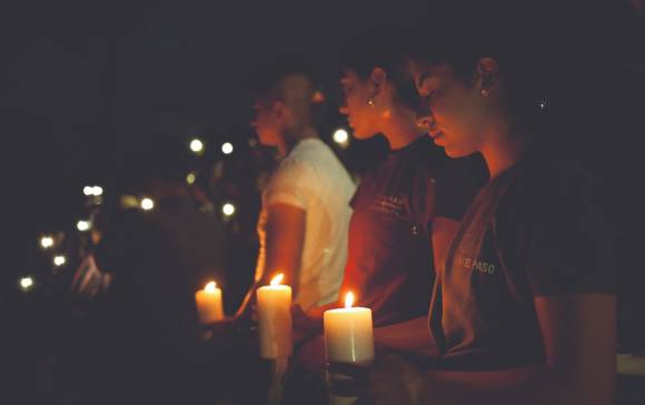 Manifestación en rechazo al tiroteo en El Paso, Texas, que dejó 20 personas muertas en un supermercado Walmart. FOTO: Reuters