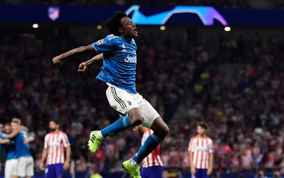 El colombiano marcó el primer tanto, en el 2-2 de Juventus ante el Atlético de Madrid. FOTO AFP