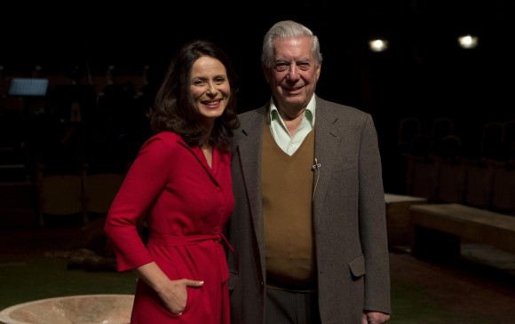 Mario Vargas Llosa y la actriz Aitana Sánchez Gijón presentaron la obra en España. FOTO AP