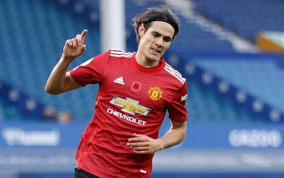Edinson Cavani, una de las figuras de Uruguay. Viene de anotar gol con el Manchester United. FOTO AFP