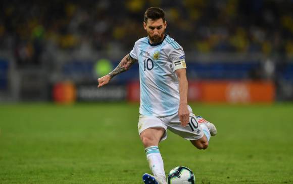 El argentino Lionel Messi será quien lidere hoy a Argentina en su partido frente a Ecuador. El número 10 inicia esta ruta con 33 años. FOTO archivo afp