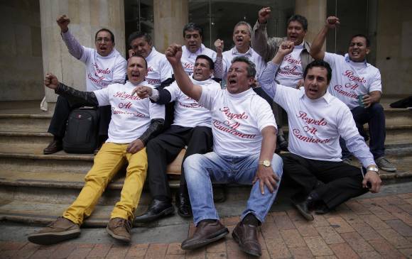 Líderes del paro camionero (foto) se reunieron ayer con los transportadores en varios puntos de concentración. FOTO Colprensa.