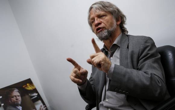 El exalcalde de Bogotá Antanas Mockus extendió una invitación a la guerrilla de las Farc y a Uribe para que asista a la ‘Marcha por la Vida. FOTO COLPRENSA