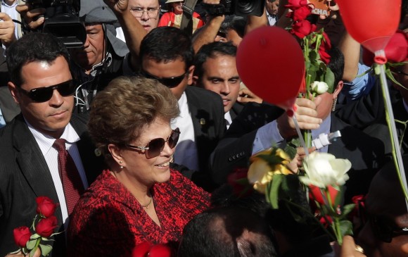 La expresidenta, de 68 años y nacida en Belo Horizonte, hizo su vida política en Porto Alegre, localidad que abandonó a finales de 2002, para instalarse en Brasilia cuando fue desginada ministra de Energía y Minas. FOTO AP