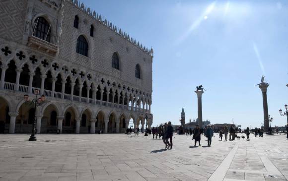 Italia, con más de 5.880 casos y 233 decesos, es con Irán y Corea del Sur uno de los países más afectados, fuera de China. FOTO AFP