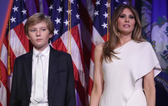 Melania Trump y su hijo, Barron Trump. FOTO AFP