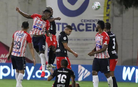 El duelo de ida de Junior y América tuvo la transmisión de Win Sports +, al igual que la vuelta, el viernes. FOTO COLPRENSA