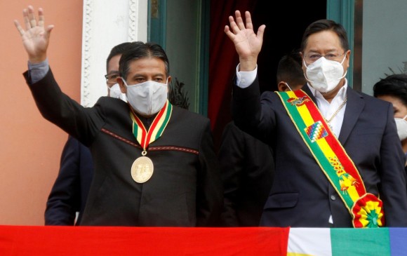 Vicepresidente de Bolivia, David Choquehuanca, junto al presidente de ese país, Luis Arce. FOTO EFE