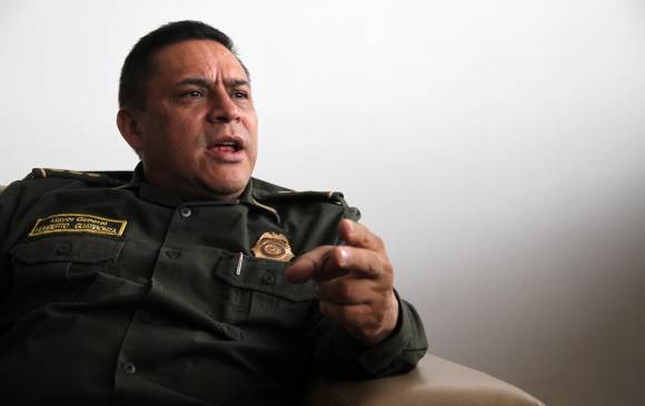 Por más de 35 años sirvió Humberto Guatibonza en la Policía. Fue director del Gaula y llegó a ser comandante en Bogotá, de donde salió por diferencias con la cúpula nacional. FOTO Colprensa