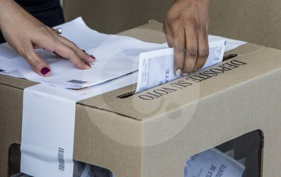 Aunque en el tarjetón electoral estará la foto de Iván Duque y de Gustavo Petro, ante la polarización, puede darse una histórica votación en blanco. FOTO Jaime Pérez