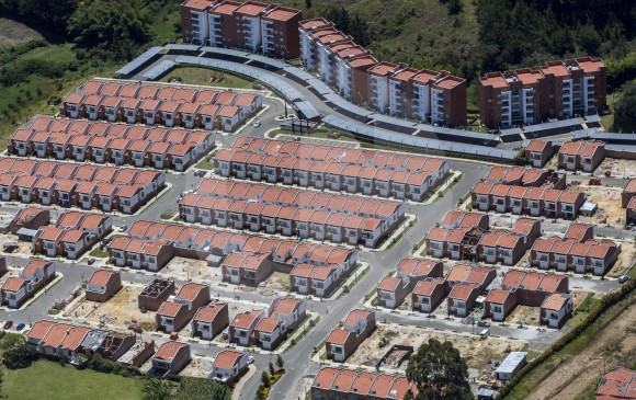 La expansión urbanística en Rionegro es evidente con la construcción de unidades residenciales. Foto Esteban Vanegas