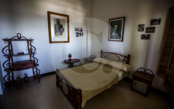 Ambientación de una habitación, ahora para exhibición del Hotel Magdalena como museo. FOTO JULIO CÉSAR HERRERA