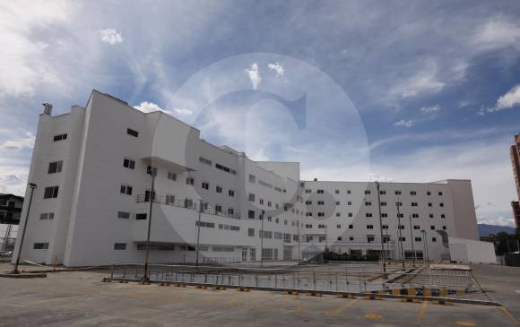 Los niveles cinco y seis de la clínica están listos para recibir pacientes. El comodato bajo el que se tiene la clínica no permite que se hagan reformas de infraestructura, pues aún no se sabe si el edificio será adquirido por la Alcaldía. FOTO Edwin Bustamante