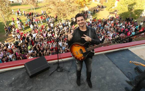 Juanes celebró este martes su colaboración musical en la nueva película de Disney. FOTO Cortesía película McFarland, USA.