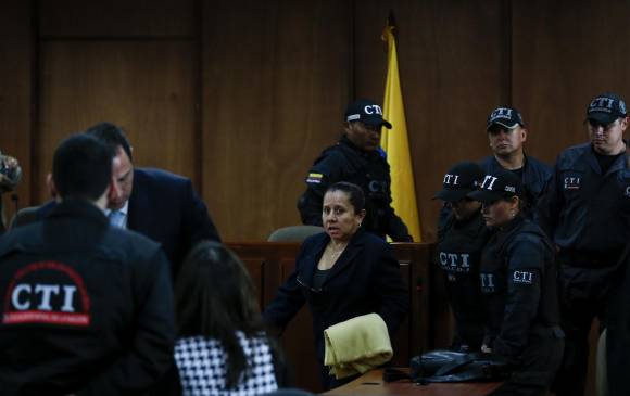 Sobre las 2:30 de la tarde de este sábado llegó María del Pilar Hurtado al Tribunal Superior de Bogotá. FOTO COLPRENSA