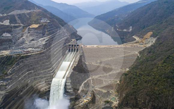 Foto panorámica del proyecto Hidroituango, que promete cubrir el 17 % de la demanda energética de Colombia. FOTO Esteban Vanegas