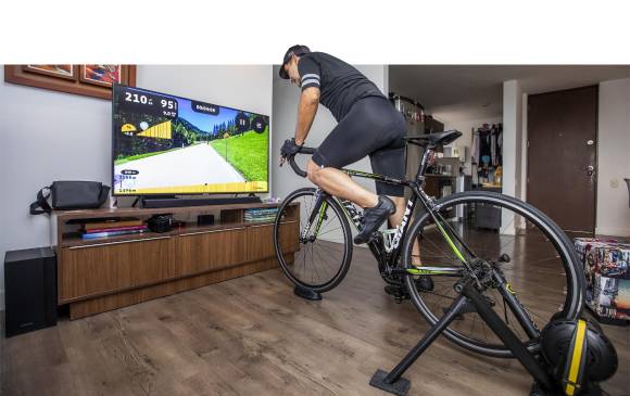 Las pruebas en simulador cada vez son más populares en el ciclismo. FOTO CARLOS VELÁSQUEZ