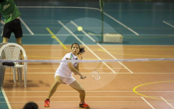 Niños, jóvenes y adultos muestran destellos de calidad y potencia en el suelo del coliseo del Polideportivo Sur, donde se juega el Campeonato Nacional. FOTOs m. saldarriaga