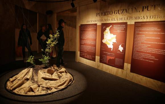 La muestra se expone en la Feria del Libro de Bogotá, pabellón 20, hasta el domingo. FOTOS COLPRENSA