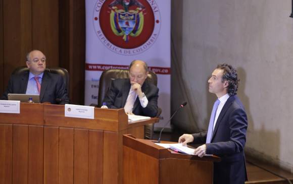 En la audiencia, el alcalde explicó las cifras históricas y los programas de atención a las víctimas. FOTO colprensa