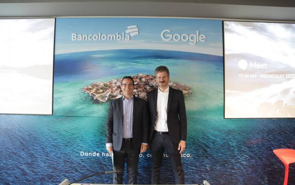 Juan Carlos Mora (izq.), presidente de Bancolombia, y Giovanni Stella, gerente general de Google. FOTO cortesía
