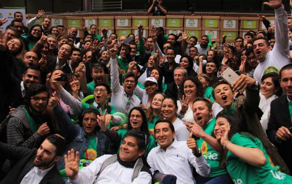Las firmas para convocar el referendo anticorrupción fueron entregadas a la Registraduriá el pasado 26 de julio. FOTO COLPRENSA