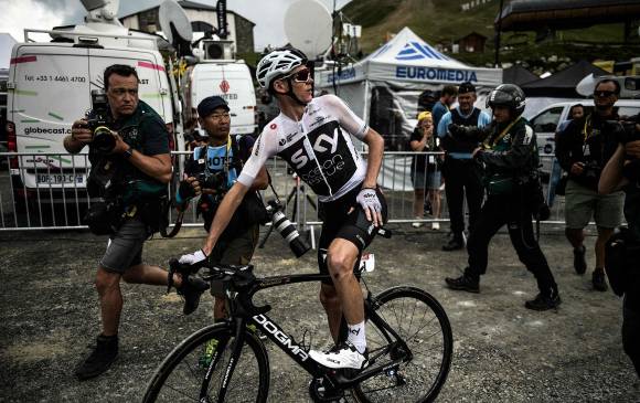 Froome es tercero en la general a 2 minutos y 31 segundos del líder, su compañero Geraint Thomas. FOTO AFP