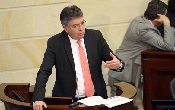 El ministro Mauricio Cárdenas dijo que en la reforma no hay “ningún mico, no hay beneficios ni exenciones para un sector en particular o específico”. FOTO COLPRENSA