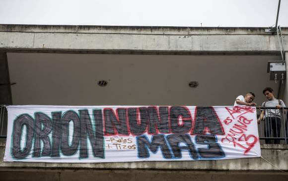 Diferentes colectivos de la comuna 13 se movilizaron en las últimas horas para enviar un mensaje de paz y de resiliencia ante las adversidades. FOTO SANTIAGO MESA