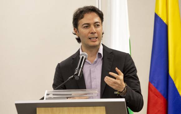 Quintero hará las modificaciones con acompañamiento del Departamento de la Función Pública. FOTO CARLOS VELÁSQUEZ