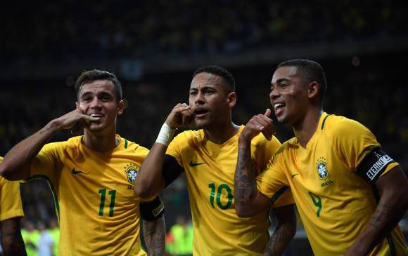 Coutinho, Neymar y Gabriel Jesús, el tridente de ataque que tiene a Brasil como el más goleador (26) y el mejor equipo de la Eliminatoria. FOTO AFP