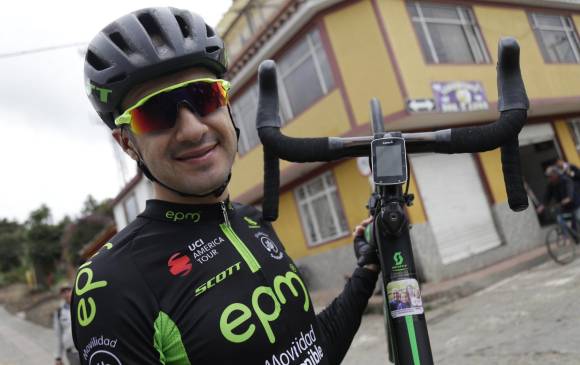 Juan Pablo Suárez siempre tiene presente a su familia en cada fracción. Hoy el Clásico tendrá una etapa entre Mariquita y Manizales, sobre 114,5 kilómetros. FOTO colprensa