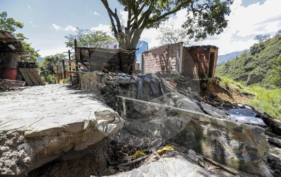 Desplazamiento de tierra en vereda Ancón 2 ya afecta 40 hectáreas y se agravó con las lluvias.Foto: Jaime Pérez Munévar