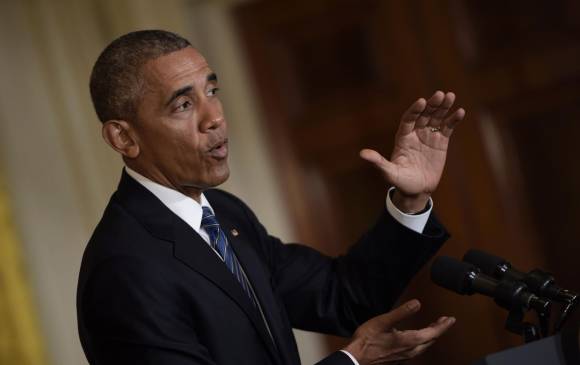 Obama, durante la Convención Demócrata celebrada la semana pasada en Filadelfia, también aprovechó su discurso de apoyo a la candidatura de Clinton para atacar a Trump. FOTO AFP 