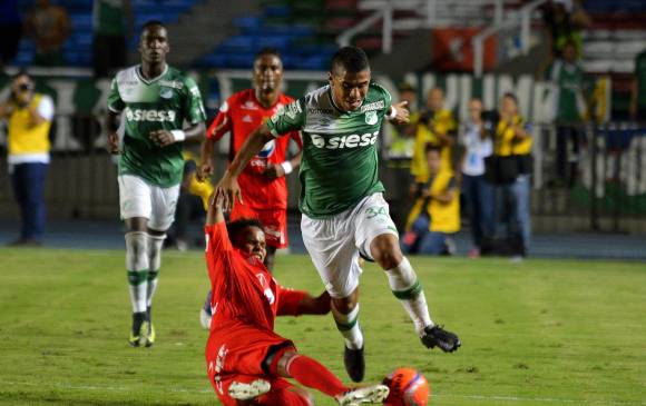 El mal comportamiento de un sector de la afición hace que el Valle del Cauca no pueda disfrutar su clásico a tope. FOTO colprensA