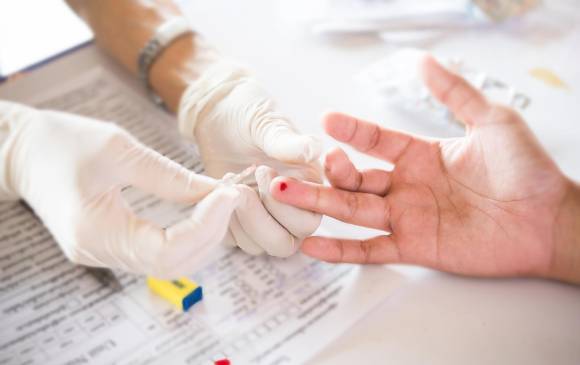Tratar una enfermedad rara es un reto para la medicina. Construir una red de apoyo e información es una gran ayuda como lo han mostrado los pacientes de hemofilia en Antioquia. Foto: ShutterStock.