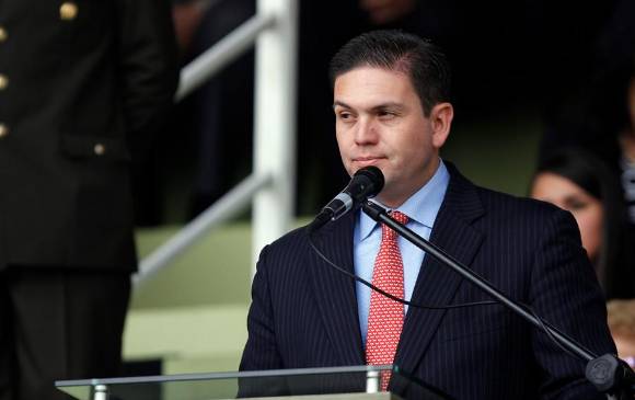 El ministro de Defensa, Juan Carlos Pinzón, consideró que los miembros de grupos guerrilleros no deberían tener tanto protagonismo en el país, por más de que estén negociando la paz. FOTO ARCHIVO COLPRENSA