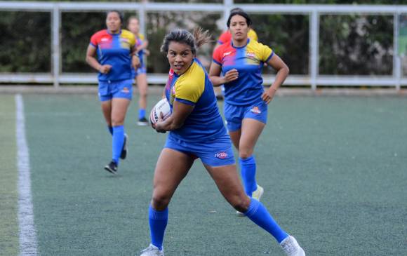Nicole juega en la posición de pilar con Tucanes. FOTO Cortesía Wilson Valencia