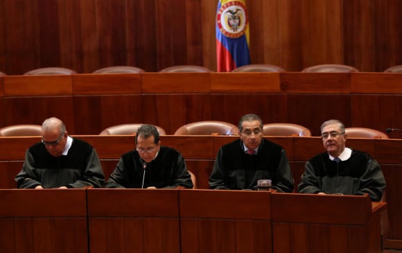 En el Palacio de justicia se realiza la audiencia de perdida de investidura de Álvaro Uribe Vélez. Foto: Colprensa
