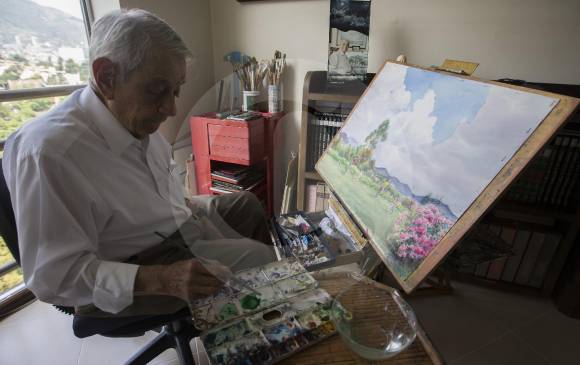Nacido en 1922, Francisco Madrid lleva más de 80 años en el arte. Fue alumno de Eladio Vélez. FOTO Donaldo Zuluaga