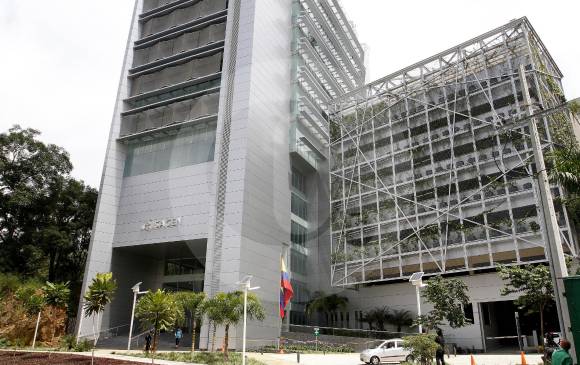 Edificio de Isagén, en El Poblado, Medellín. FOTO ARCHIVO