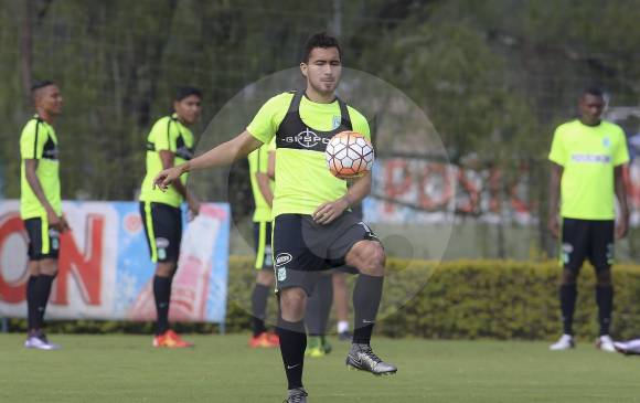 El volante Juan Pablo Nieto es uno de los encargados de generar fútbol hoy en Nacional ante el Huila. FOTO Juan Antonio sánchez