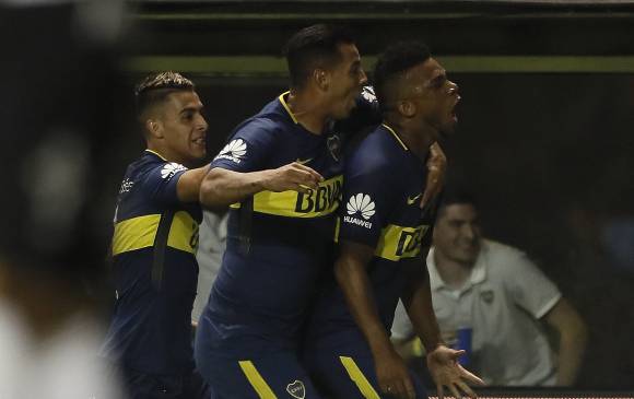 Frank Fabra festeja el gol del triunfo el fin de semana en Argentina. FOTO TOMADA DE TWITTER DE BOCA JUNIORS