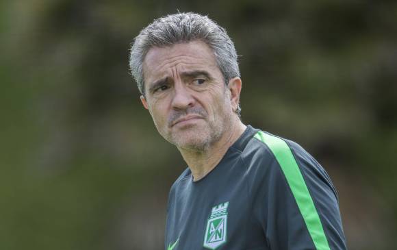 Juan Manuel Lillo es acusado por la hinchada verde como precursor de la errática metodología de entrenamiento físico en el equipo. FOTO: ARCHIVO