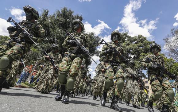 En la fuerza pública sus miembros alcanzan la pensión cumpliendo con unos tiempos de servicio, que oscilan entre los 15 y los 20 años, independientemente de la edad. Foto Manuel Saldarriaga