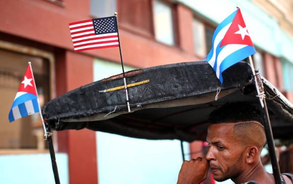 Los cubanos se han visto esperanzados desde 2014 y lo expresan en su cotidianidad. FOTOS AFP Y EFE