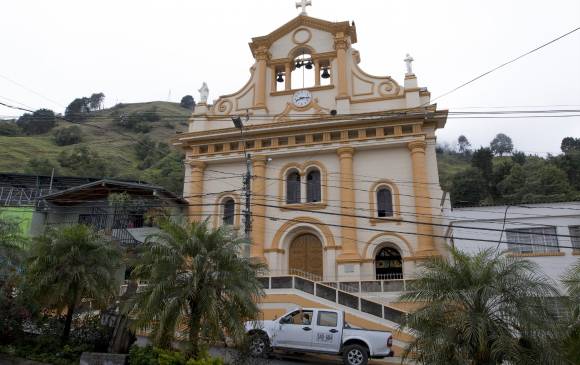 A Palmitas llega el progreso con el nuevo cable