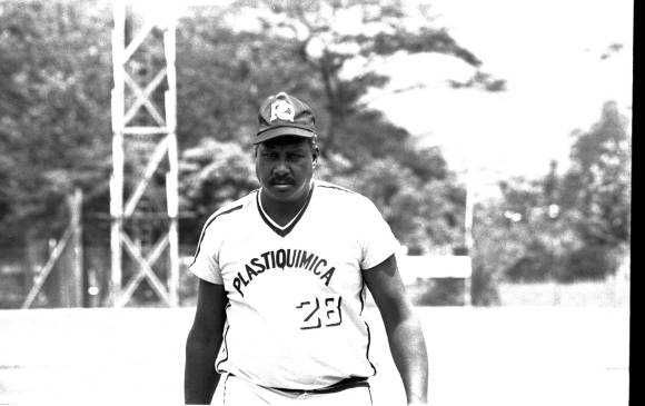 Quienes vieron jugar béisbol a Christopher lo describen como un temible cuarto bate y una máquina de hacer cuadrangulares. FOTO ARCHIVO
